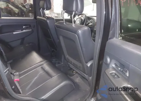 2012 Jeep Liberty Limited Jet Edition z USA, uszkodzony, nr VIN 1C4PJMFK0CW141485